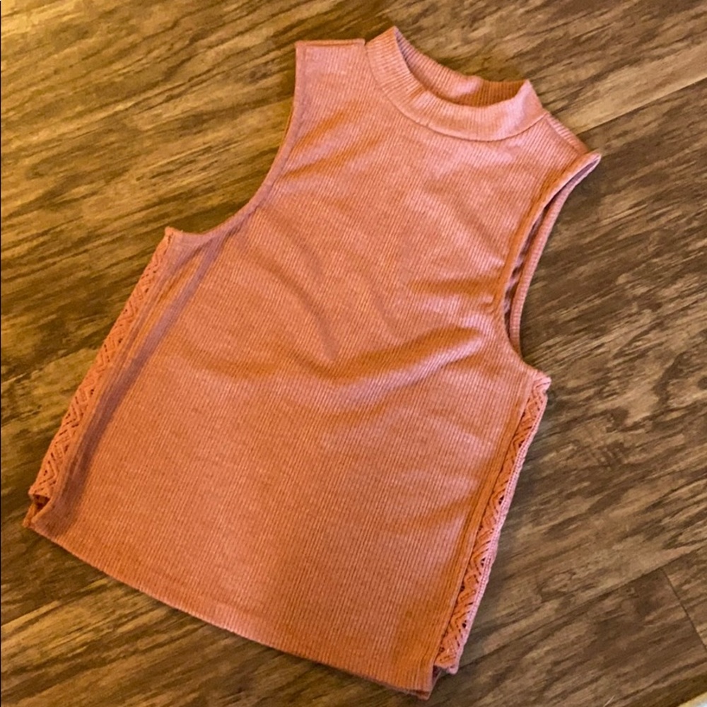 Tilly’s others follow ribbed crochet tank